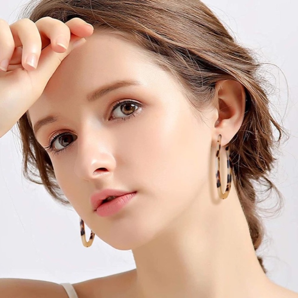 ✨NWT Acrylic Resin Hoop Earrings (Set or Separate) - Picture 4 of 6